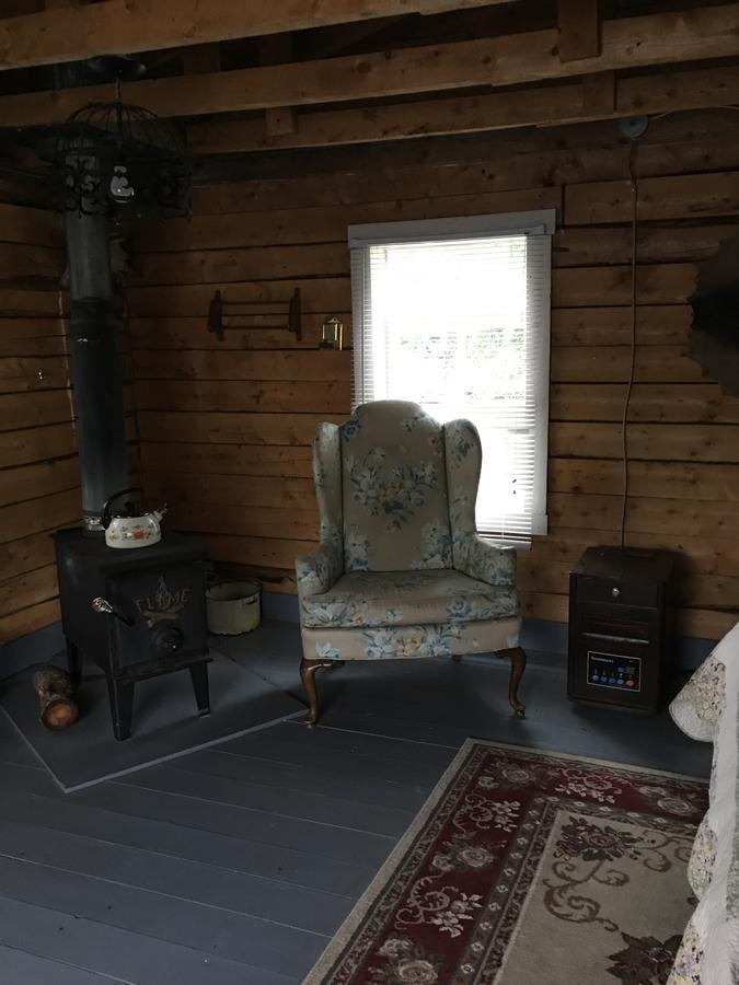 Six Mile River Resort Tagish Екстериор снимка